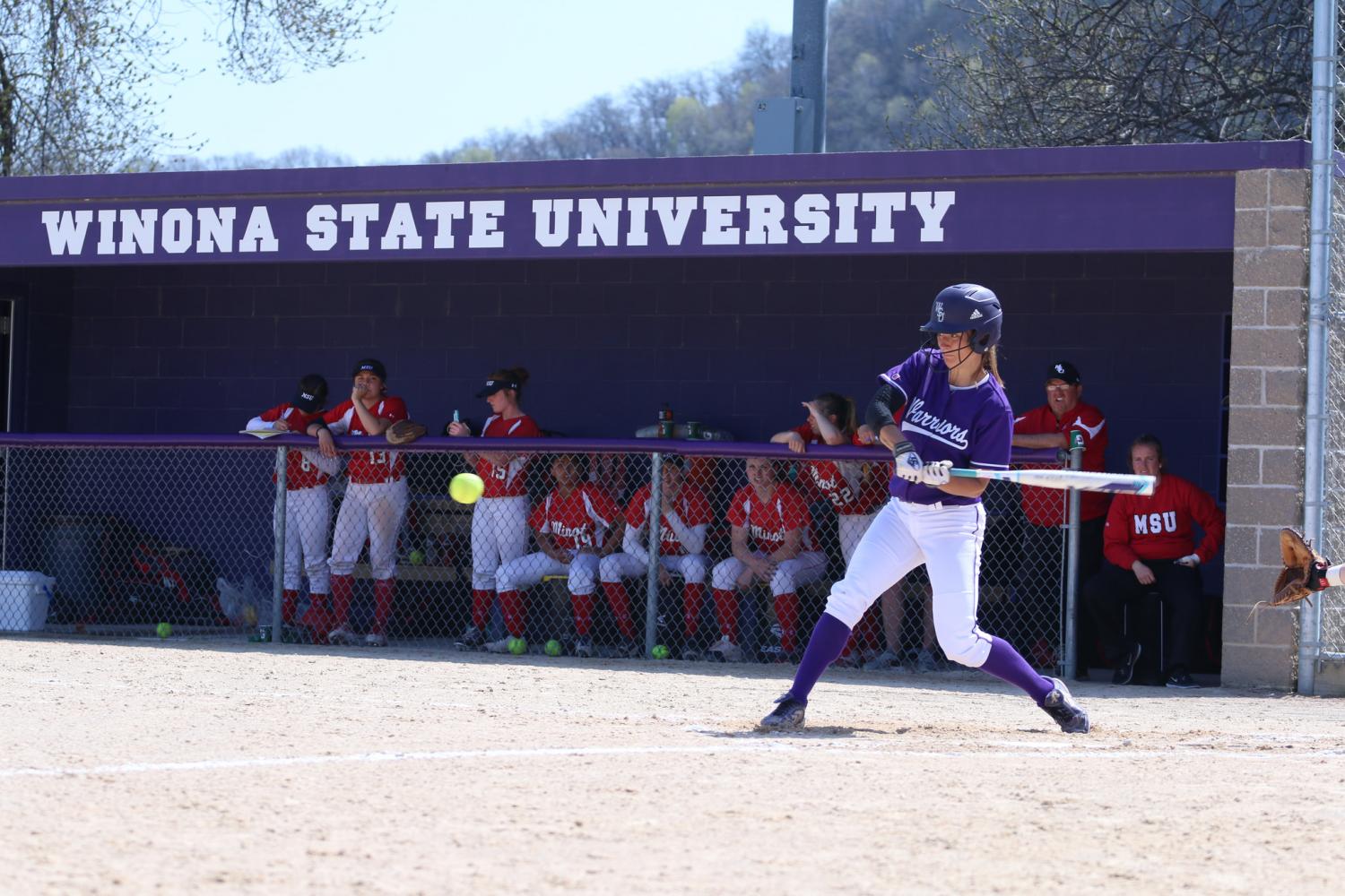 Softball takes victory in doubleheader