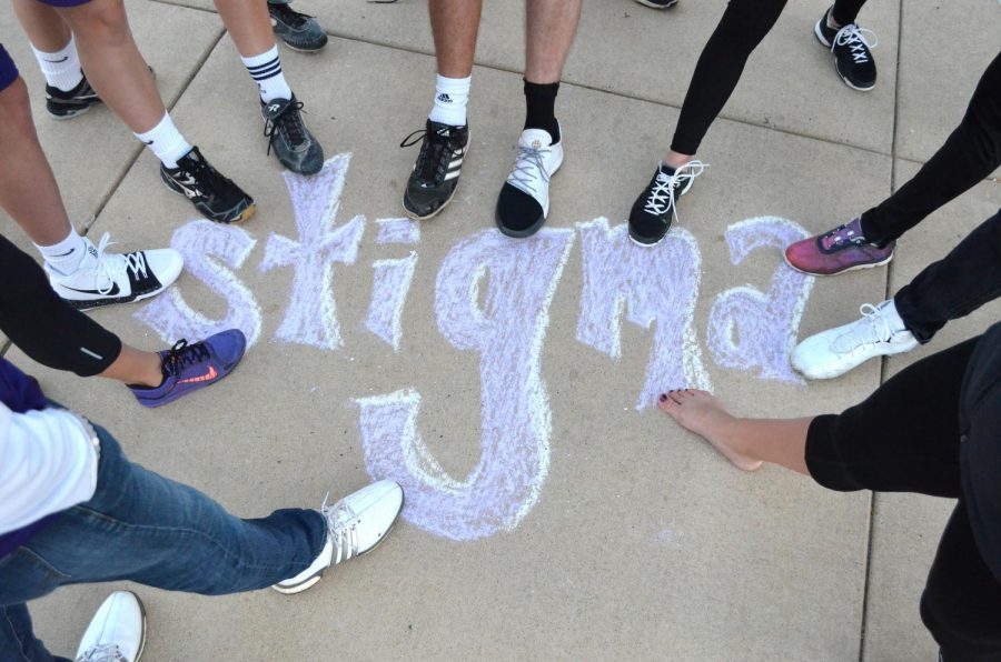 Students gather to stamp out stigma during “Step Out of Stigma Week,” which took place Monday, Oct. 9 through Thursday, Oct. 12, last week with an event each day that brought awareness to mental health and the resources available around campus. 