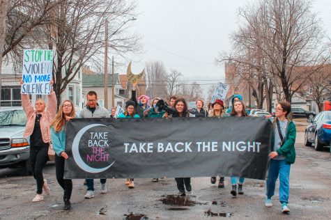 On April 7, 2022, at 5 p.m., the Women’s, Gender and Sexuality Department partnered with the Advocacy Center of Winona to organize the Take Back the Night event and march. The event started in the Science Laboratory Center with speakers and performers, and then the group made their way outside to march down Huff St. and through campus.
