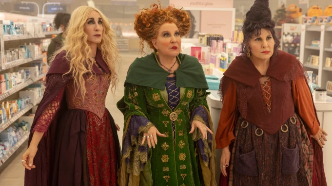 Hocus+Pocus+2+is+a+long+waited+sequel+to+one+of+the+classic+Halloween+films.+Kathy+Najimy%2C+Bette+Midler%2C+and+Sarah+Jessica+Parker+all+reprise+their+roles+as+the+Sanderson+sisters.+