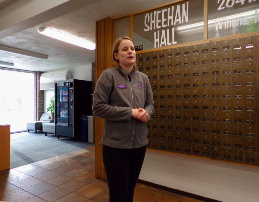 Madie+Adkins%2C+a+third-year+housing+tour+guide%2C+giving+a+tour+inside+Sheehan+Hall.