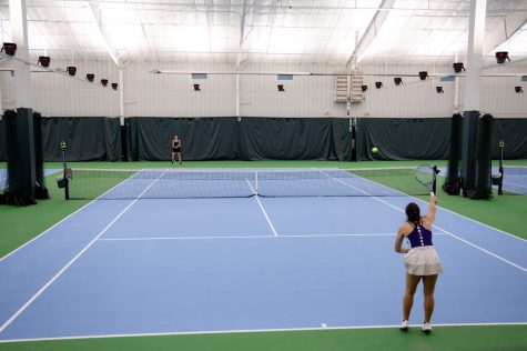 The Winona State Tennis team played in Florida over spring break against five different teams.
Winona State finished the week off 6-3 overall and 3-0 in the conference. They are set to play against the Minnesota State University - Mankato Mavericks on Friday, March 17 and Sunday, March 19 in the Winona Tennis Center. 