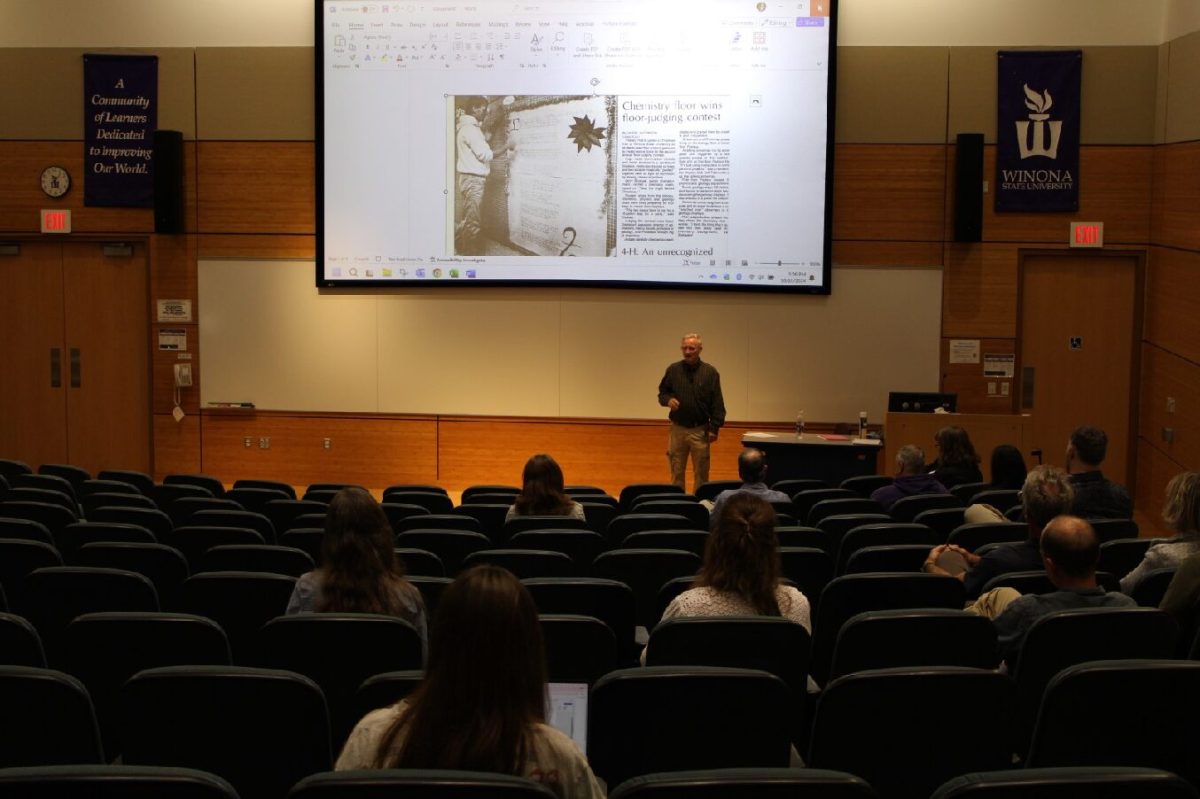 Alumni Spotlight speaker, Dr. Elvebak, talking about his journey from a WSU Chemistry Major to a Software Company President. 